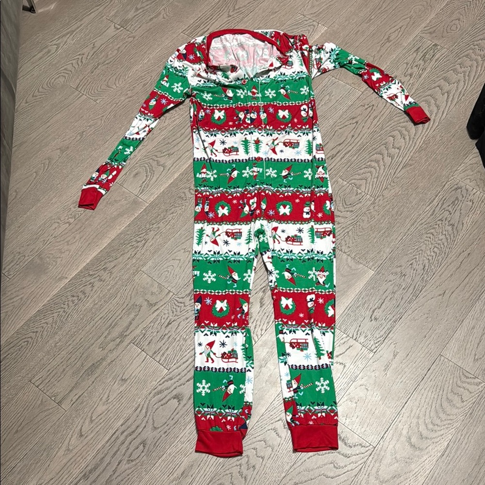 Urban Planet Red and Green Festive Pajamas Intimates & Sleepwear
